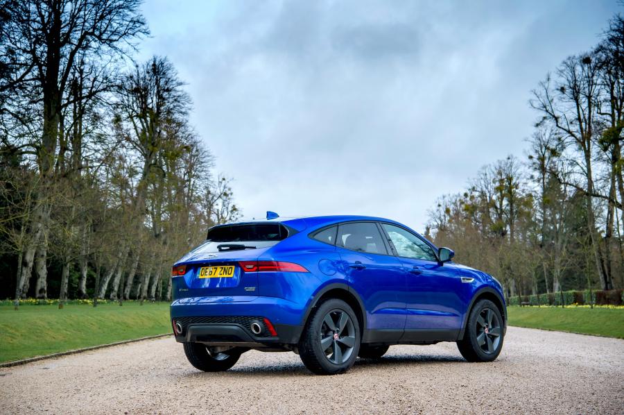  Jaguar E-Pace D180 AWD SE 2018 года  (UK) (фото 3 из 32)
